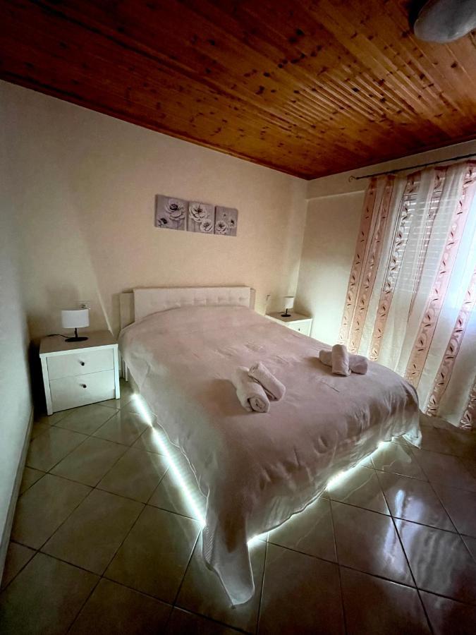 Lucas Apartments Himara Kültér fotó