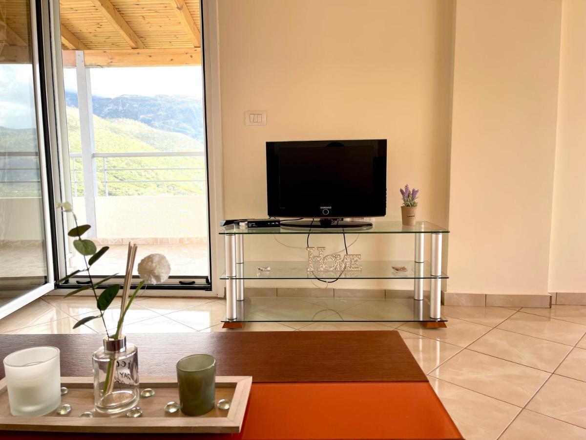 Lucas Apartments Himara Kültér fotó