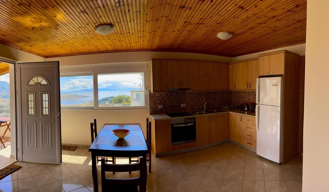 Lucas Apartments Himara Kültér fotó