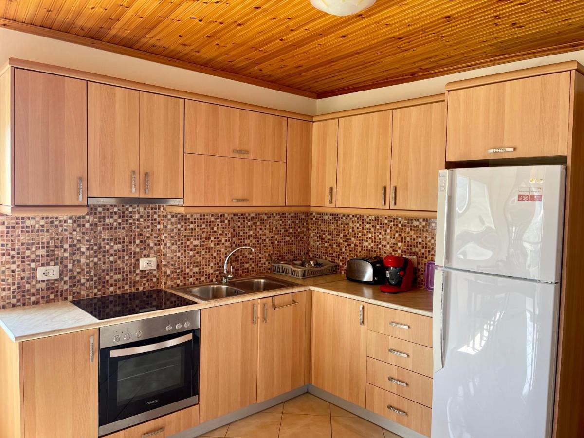 Lucas Apartments Himara Kültér fotó
