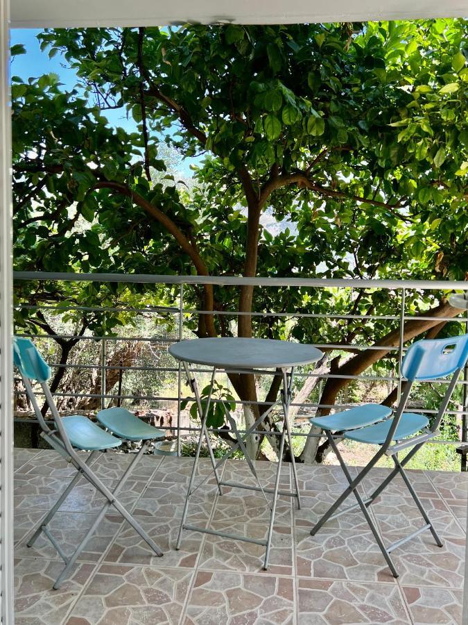 Lucas Apartments Himara Kültér fotó