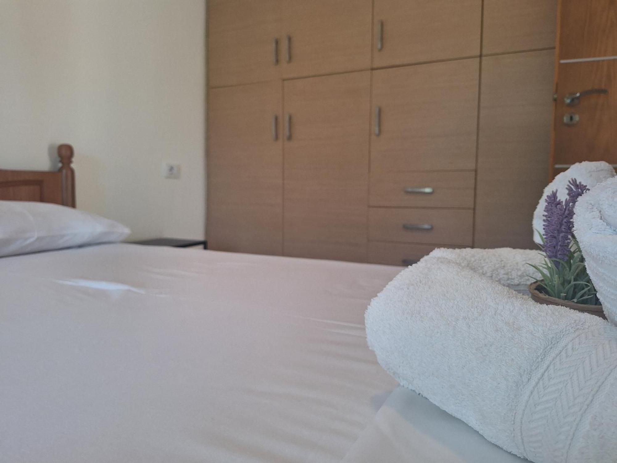 Lucas Apartments Himara Kültér fotó