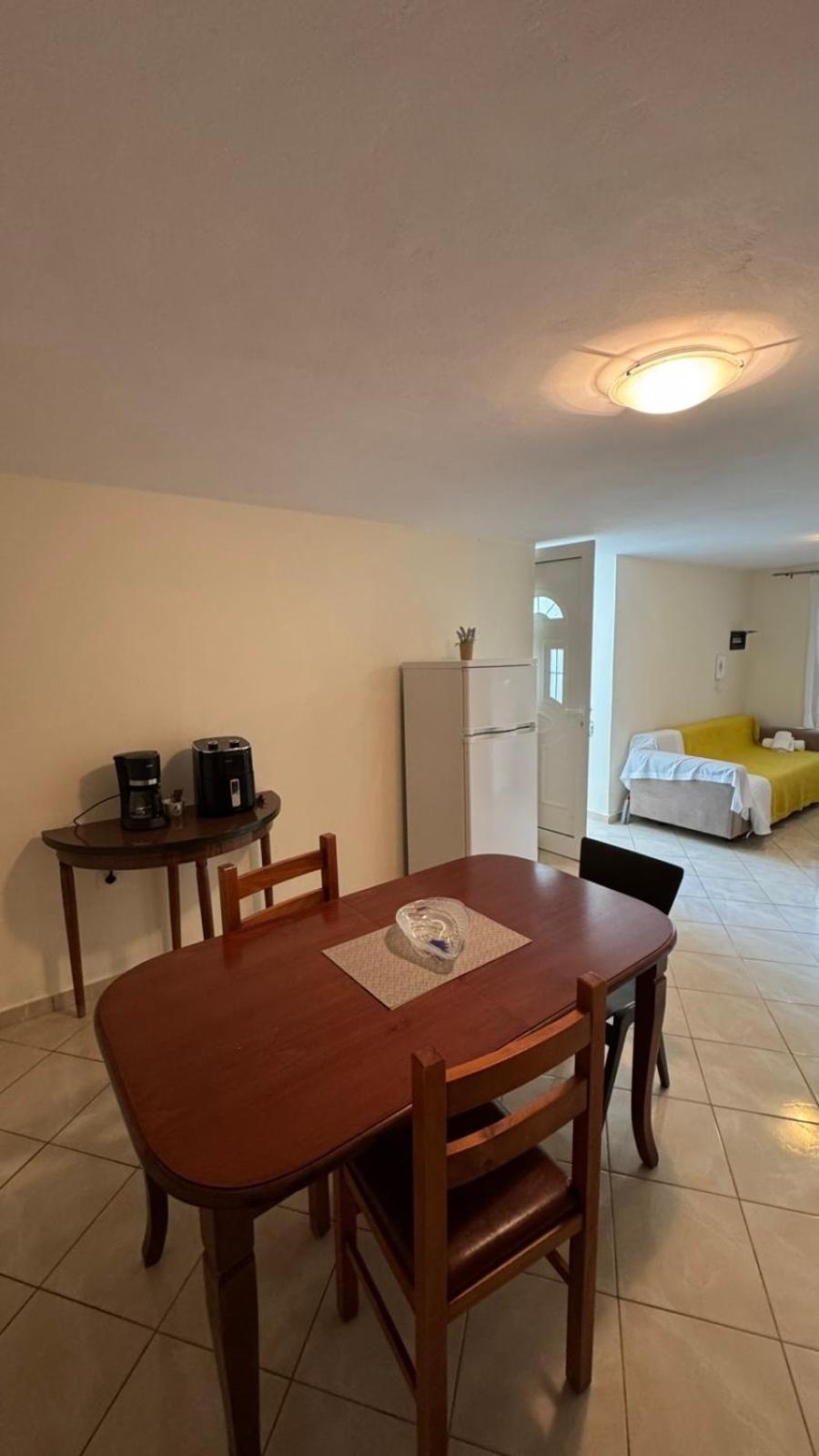 Lucas Apartments Himara Szoba fotó