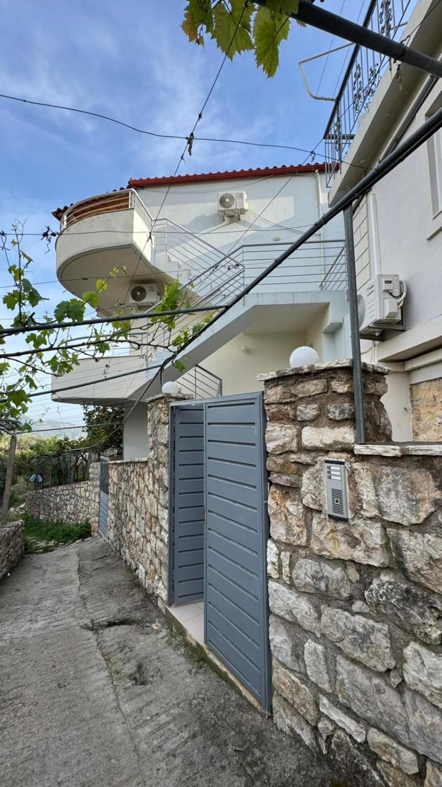 Lucas Apartments Himara Kültér fotó